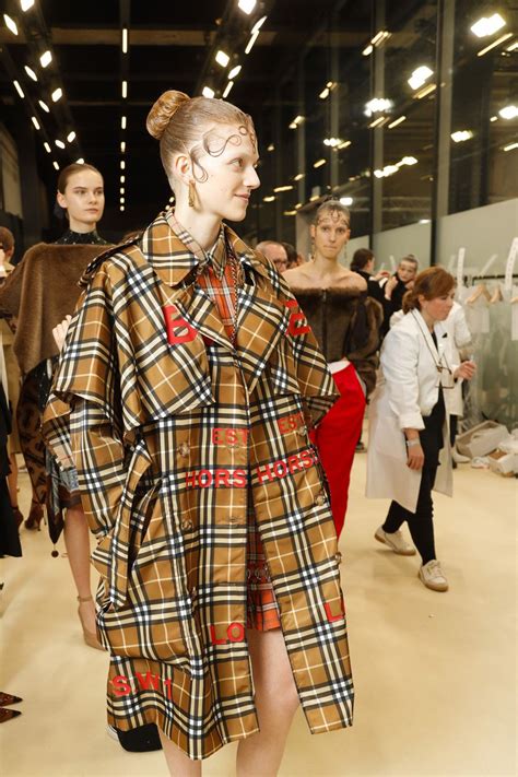 london fashion week 2019 sfilata burberry|burberry dresses fashion.